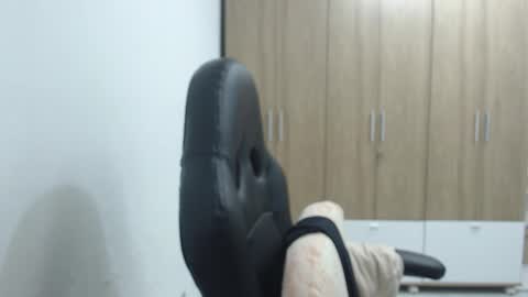 Roxana online show from October 2025 01:01:02 AM