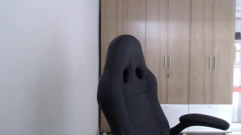 Roxana online show from February 2026 06:45:01 PM