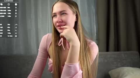 Anna Lokiss online show from April 2026 12:36:01 PM