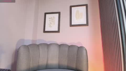  Roxanna  online show from May 2026 12:14:02 PM