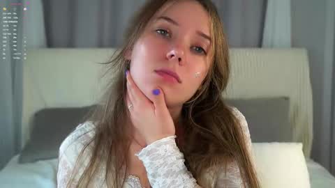 Snapshot of roxannastoo chatting on September 2025 01:49:01 AM roxannastoo online show from September 2025 01:49:01 AM