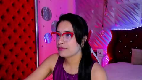 roxanne_han online show from April 2026 12:08:02 PM
