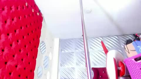 roxanne_han online show from July 2026 11:56:02 AM
