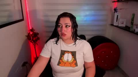 Snapshot of roxanne_morelli chatting on June 2026 11:58:01 AM roxanne online show from June 2026 11:58:01 AM