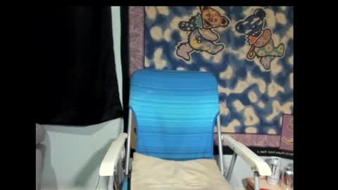 roxihazeleyes online show from March 2025 11:55:02 AM