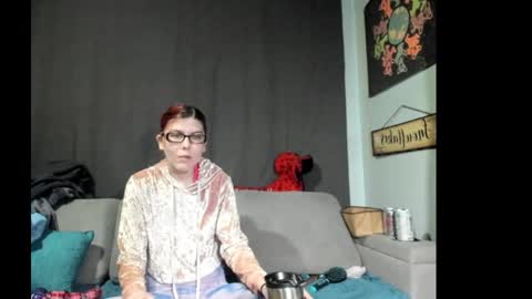 roxihazeleyes online show from September 2025 07:54:02 AM