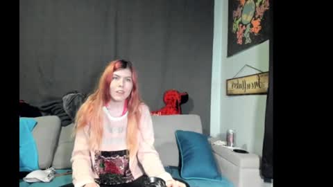 roxihazeleyes online show from October 2025 02:35:02 PM