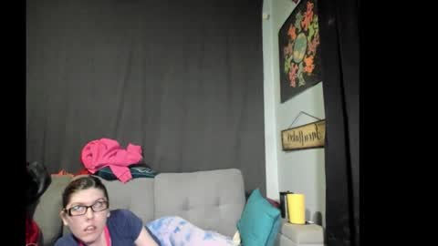 roxihazeleyes online show from November 2025 02:11:02 AM