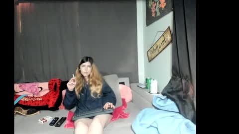 roxihazeleyes online show from February 2026 10:39:01 PM