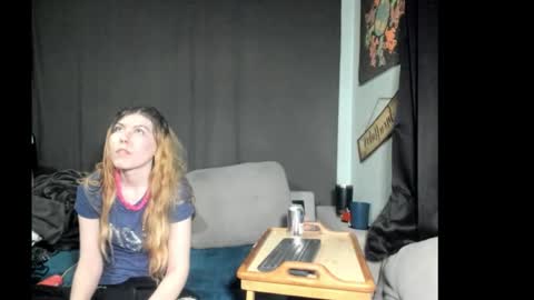 roxihazeleyes online show from March 2026 04:07:02 AM