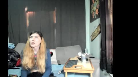 roxihazeleyes online show from March 2026 09:30:01 PM