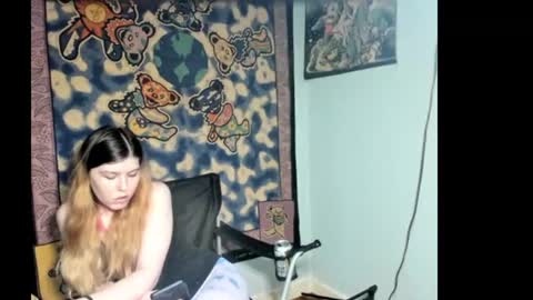 Snapshot of roxihazeleyes chatting on July 2026 12:32:02 AM roxihazeleyes online show from July 2026 12:32:02 AM