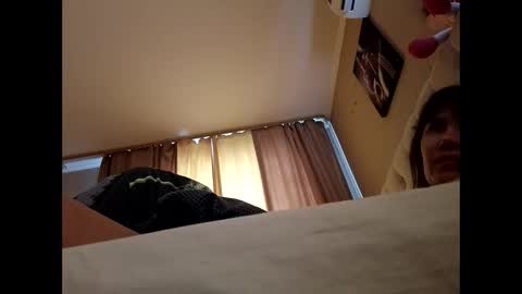 Snapshot of roxolanaa_sexy chatting on January 2025 08:32:02 AM ROXOLANAA SEXY online show from January 2025 08:32:02 AM