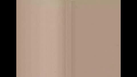 Snapshot of roxolanaa_sexy chatting on February 2026 06:34:02 PM ROXOLANAA SEXY online show from February 2026 06:34:02 PM