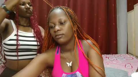 Roxy online show from April 2026 09:39:33 PM