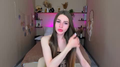 Roxy online show from October 2025 10:49:02 AM