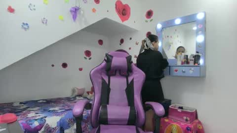 Roxy online show from October 2025 01:50:02 AM