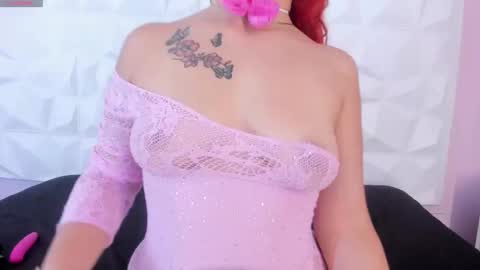 Snapshot of roxy_medina chatting on October 2025 02:11:02 AM Roxy online show from October 2025 02:11:02 AM