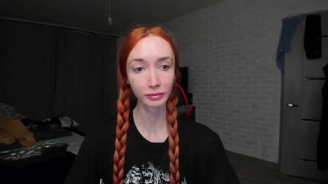 Roxy online show from November 2025 09:03:02 PM