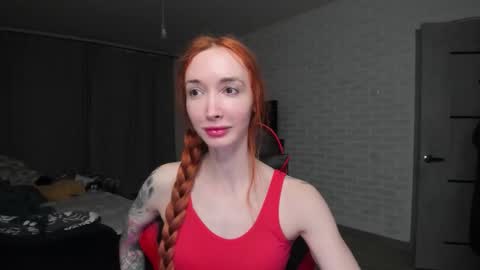 Snapshot of roxy_silver chatting on December 2025 07:11:02 PM Roxy online show from December 2025 07:11:02 PM