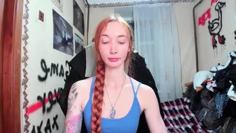 Snapshot of roxy_silver chatting on December 2025 09:21:02 PM Roxy online show from December 2025 09:21:02 PM