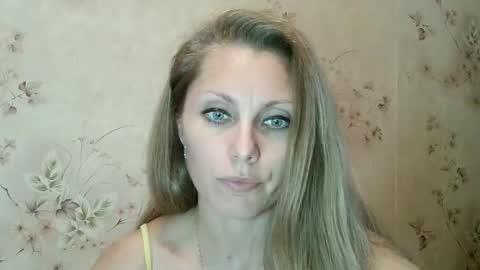 roxyfox18x01 online show from October 2025 02:26:01 PM