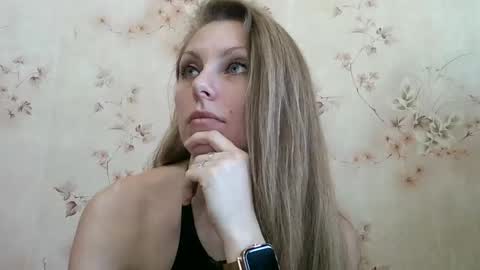 roxyfox18x01 online show from March 2026 09:27:01 AM