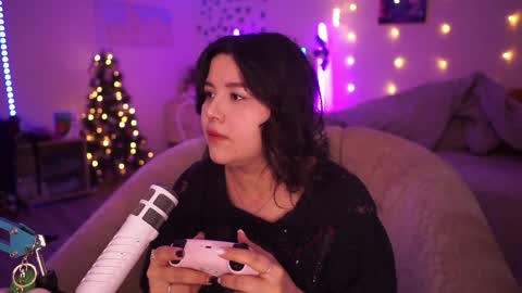 roxysuh online show from December 2024 05:53:02 AM