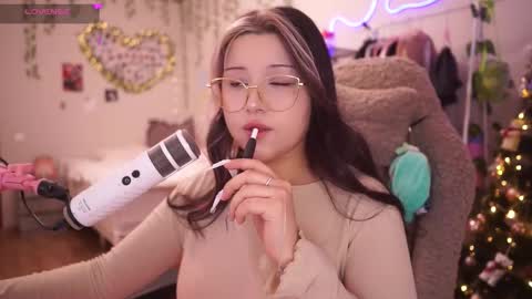 roxysuh online show from December 2025 07:14:02 AM