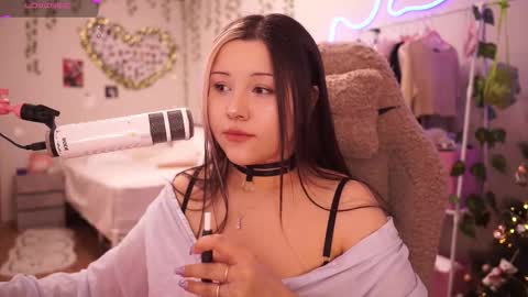 roxysuh online show from February 2026 06:28:01 AM