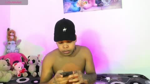 royals_cum21 online show from August 2026 07:17:01 PM