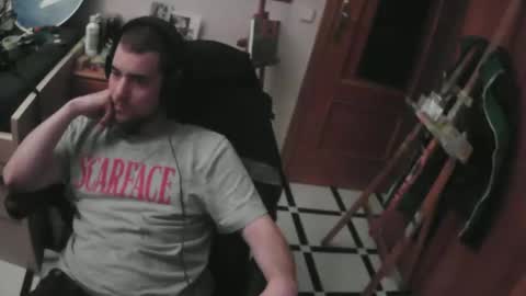 Snapshot of royer04 chatting on September 2025 12:16:01 AM royer04 online show from September 2025 12:16:01 AM