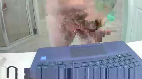Snapshot of royer8650 chatting on May 2026 07:34:02 PM Lookingaround online show from May 2026 07:34:02 PM