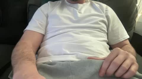 Snapshot of roythegil chatting on February 2025 10:37:01 PM roythegil online show from February 2025 10:37:01 PM