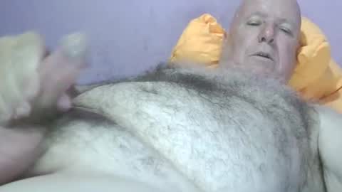 Snapshot of rubbing11 chatting on June 2026 02:12:01 AM rubbing online show from June 2026 02:12:01 AM