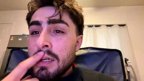 rubenzaragosa09 online show from May 2026 02:30:01 AM