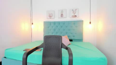 Snapshot of rubiroose chatting on December 2024 08:18:01 PM Rubii online show from December 2024 08:18:01 PM