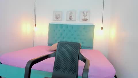 Snapshot of rubiroose chatting on December 2024 11:13:02 PM Rubii online show from December 2024 11:13:02 PM