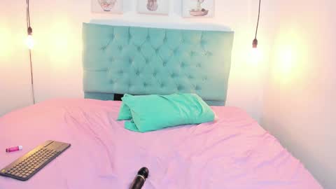 Snapshot of rubiroose chatting on February 2025 05:19:01 AM Rubii online show from February 2025 05:19:01 AM