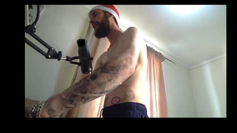 Snapshot of rubitricky chatting on December 2024 04:09:02 AM RubitRicky online show from December 2024 04:09:02 AM