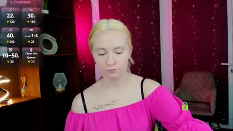 ruby frost online show from December 2025 07:51:02 PM