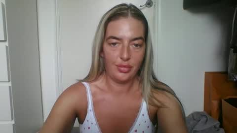 rubyredxxxoxxx online show from February 2025 12:32:02 PM