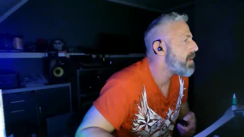 Snapshot of ruffi77 chatting on November 2025 04:36:01 AM Chico que rico Caliente online show from November 2025 04:36:01 AM