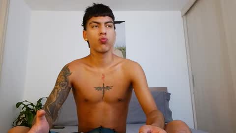  R U S S E L L  online show from March 2026 05:06:01 PM