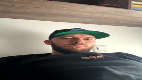 Snapshot of russo_fox chatting on May 2026 08:48:02 PM russo_fox online show from May 2026 08:48:02 PM