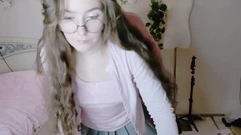 Snapshot of ruth_morse chatting on March 2026 06:59:02 PM MY FANSLY online show from March 2026 06:59:02 PM