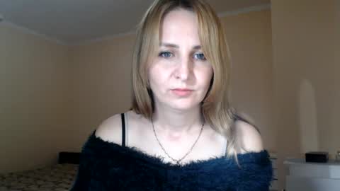 Ruth online show from October 2025 07:00:01 PM