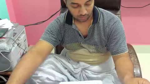 rwb17 online show from November 2025 03:49:01 PM