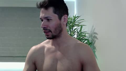 Ryan online show from November 2025 07:24:01 PM