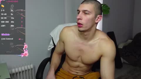 Snapshot of ryan_dozer chatting on February 2026 07:53:02 AM RYAN DOZER online show from February 2026 07:53:02 AM